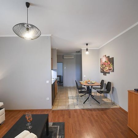 Salt Hill Apartmanok エゲルサローク エクステリア 写真