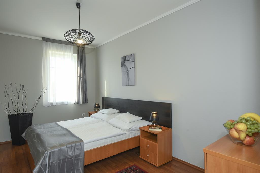 Salt Hill Apartmanok エゲルサローク エクステリア 写真
