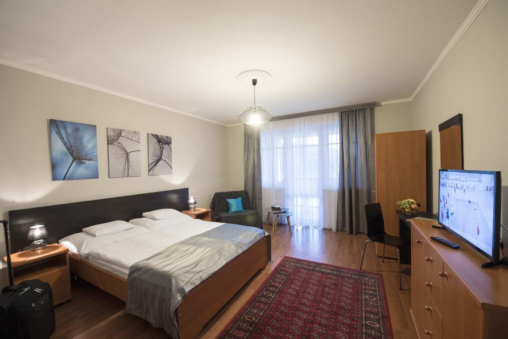 Salt Hill Apartmanok エゲルサローク エクステリア 写真